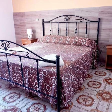 マルサラBaffos Houseアパートメント エクステリア 写真